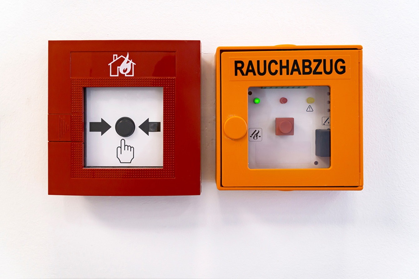 Rauchwärme­abzug bei Elektrobau Ranz GmbH & Co.KG in Frankfurt am Main
